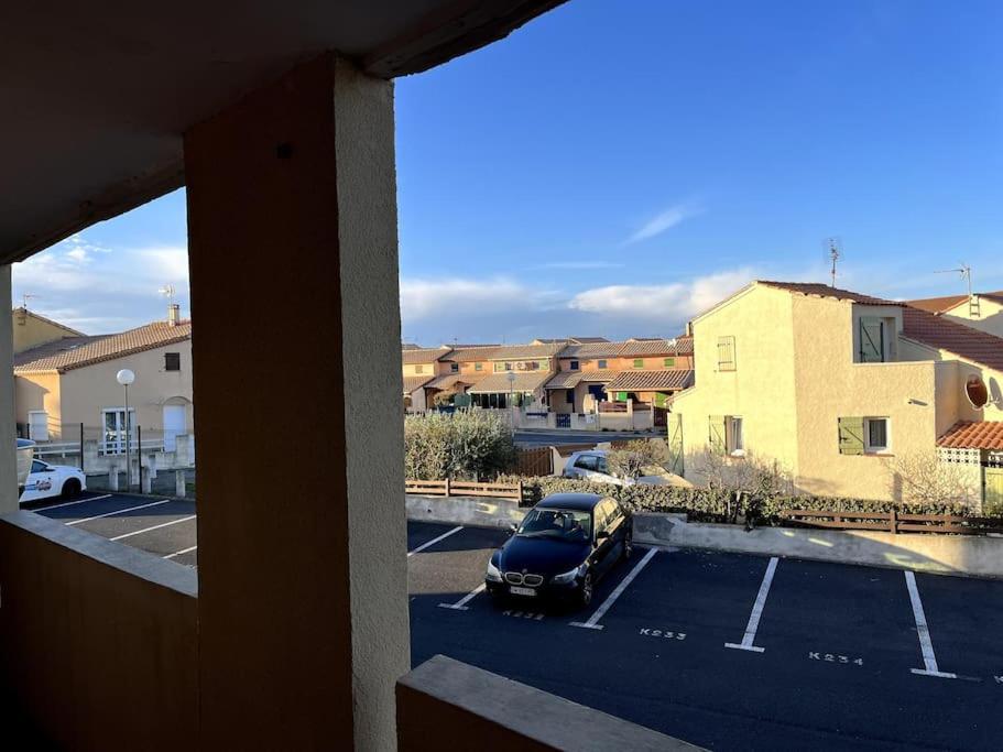 St-Pierre-La-Mer, Bel Appartement A Dans Residence Avec Piscine Et Tennis Entre 5 Et 10 Min De La Plage 弗勒里 外观 照片